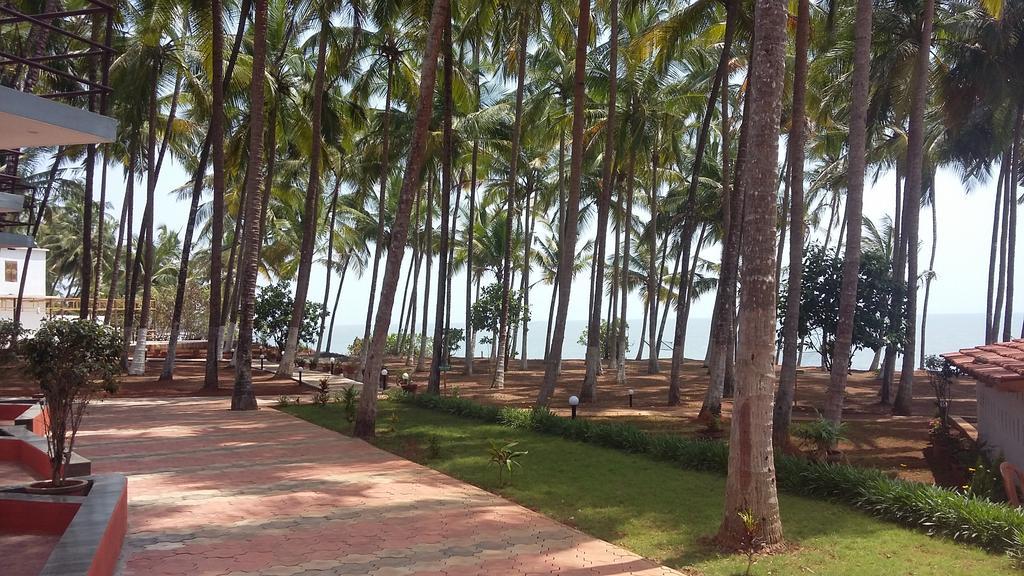 Kanbay Beach Resort Kannur Exterior photo